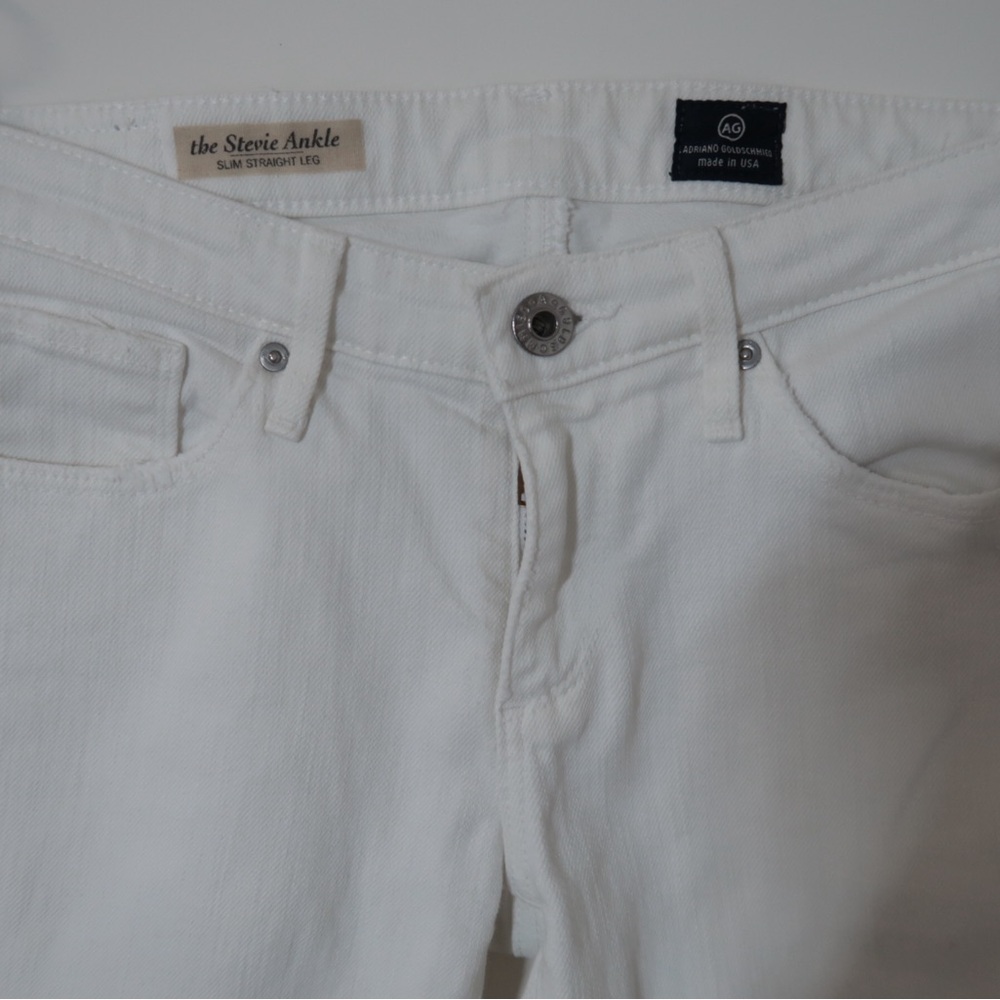AG The Stevie Ankle Slim Straight Distressed White Jeans 26R - Picture 3 of 8
